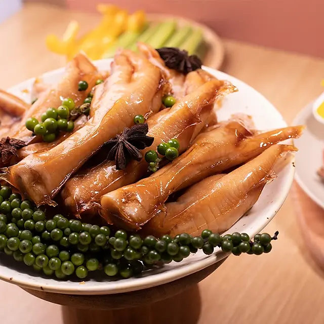 Chân gà cay Hey Yo bách thảo - chiếc 40g