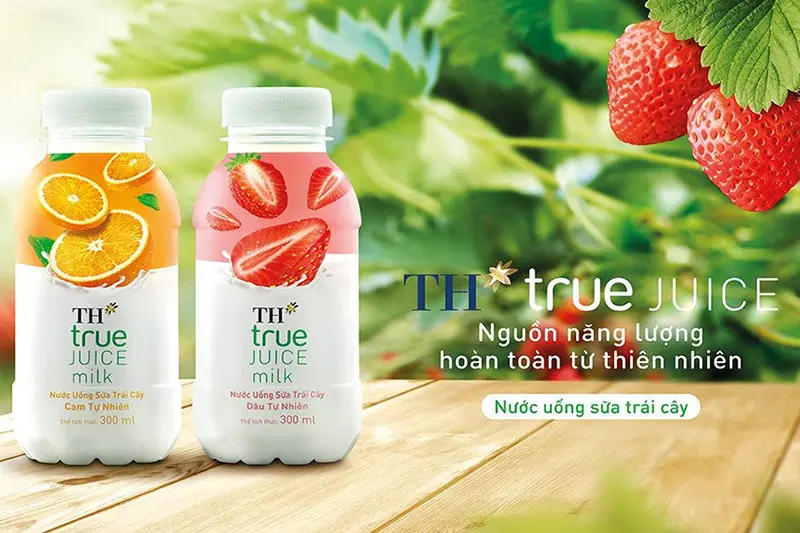 Sữa trái cây TH vị dâu - lọ 300ml